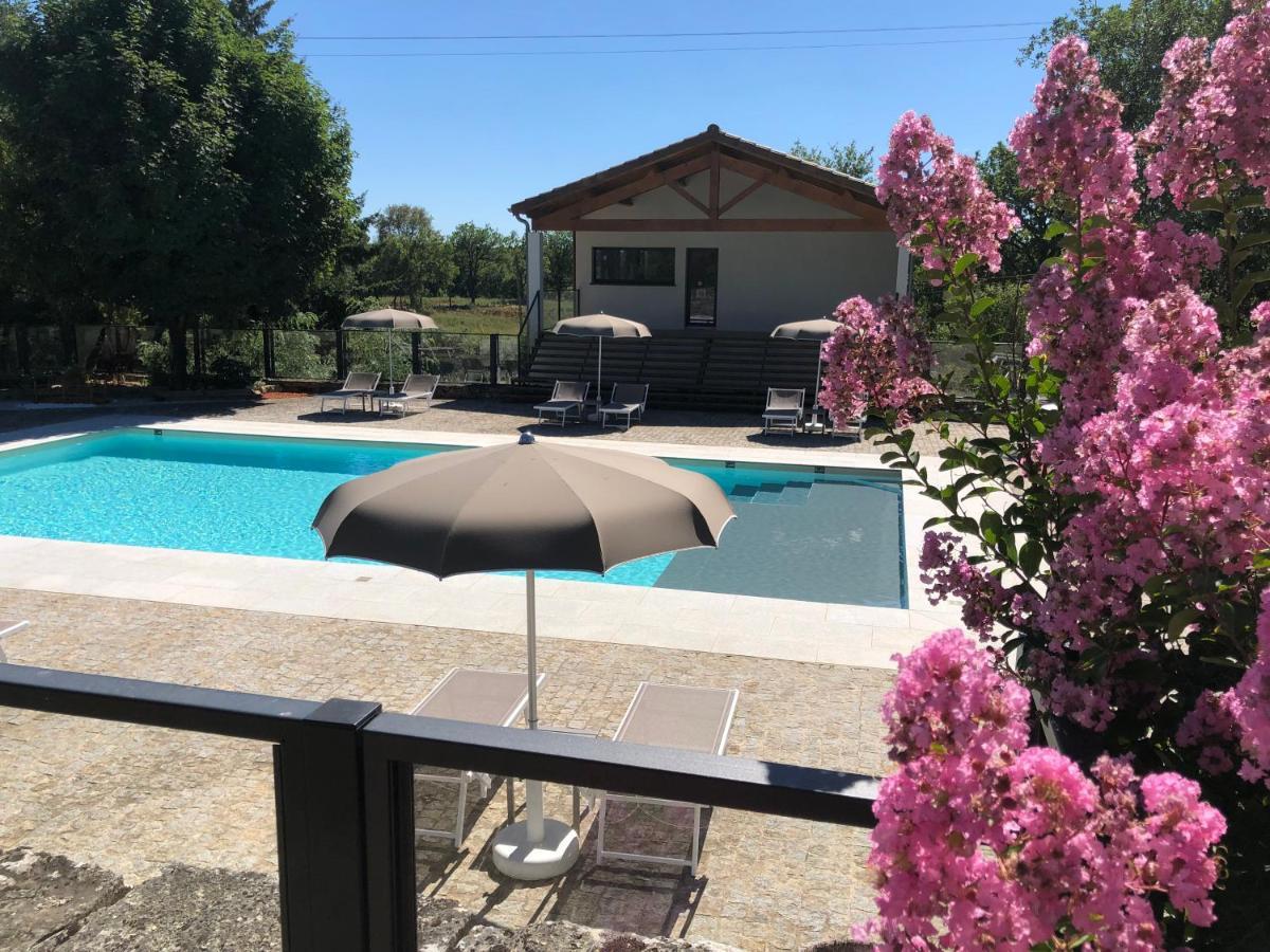 Domaine De Monplaisir Bed & Breakfast Caylus Exterior photo