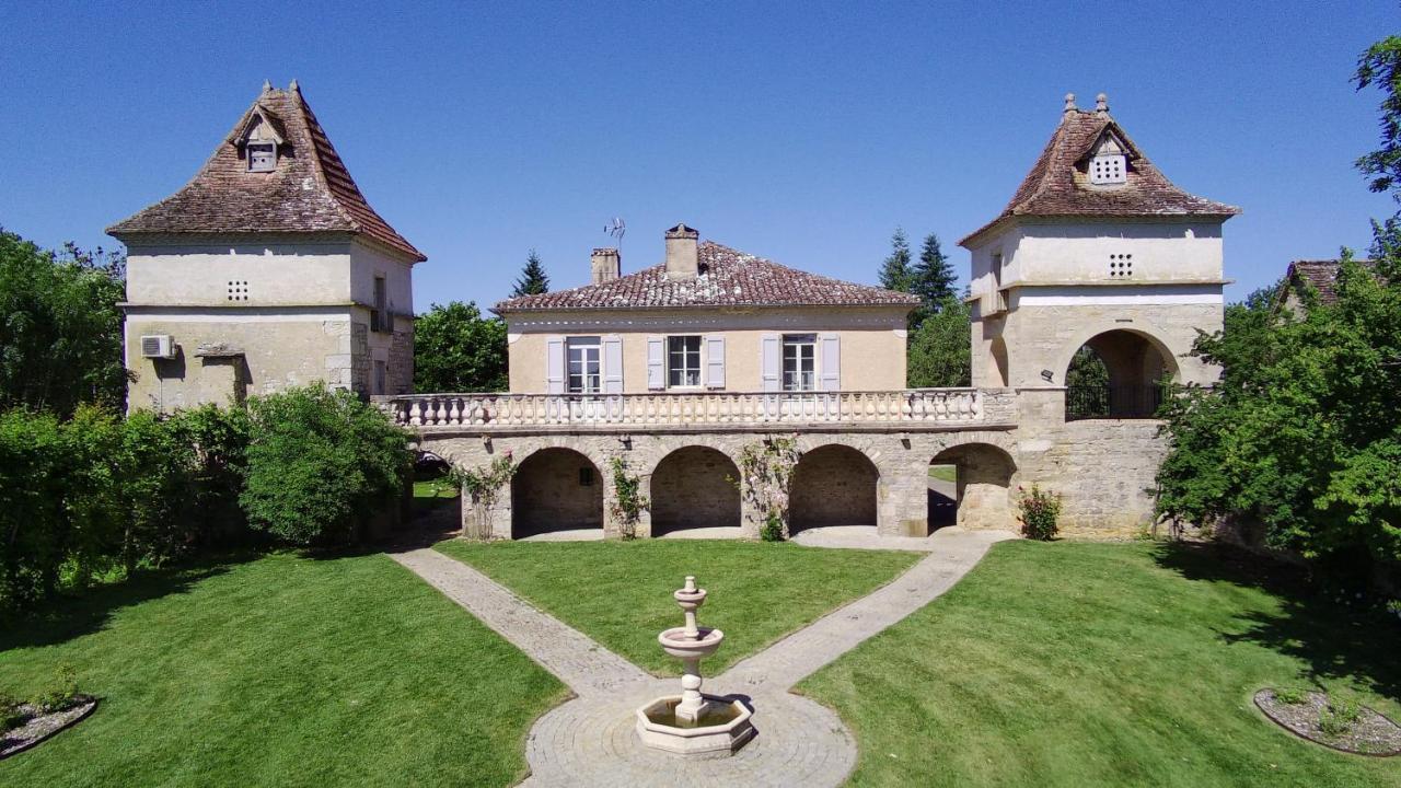 Domaine De Monplaisir Bed & Breakfast Caylus Exterior photo